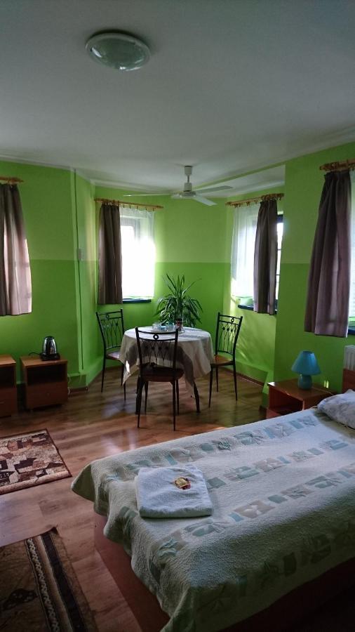 Hotelik Warmia -Pensjonat, Hostel Lidzbark Warmiński Εξωτερικό φωτογραφία